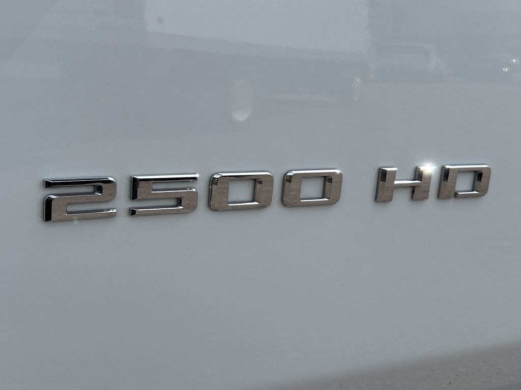 Used 2026 Chevrolet Silverado 2500 LTZ w/ LTZ Premium Package AWD/4WD image 26