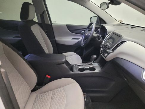 Used 2020 Chevrolet Equinox LS w/ LS Convenience Package image 21