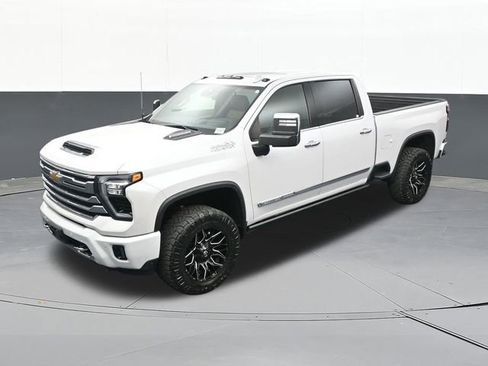 Used 2024 Chevrolet Silverado 2500 High Country w/ Technology Package AWD/4WD image 68
