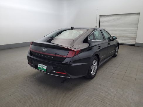 Used 2023 Hyundai Sonata SE w/ Preferred Accessory Package FWD image 9