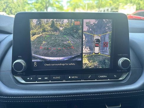 Used 2021 Nissan Rogue SV AWD/4WD image 15