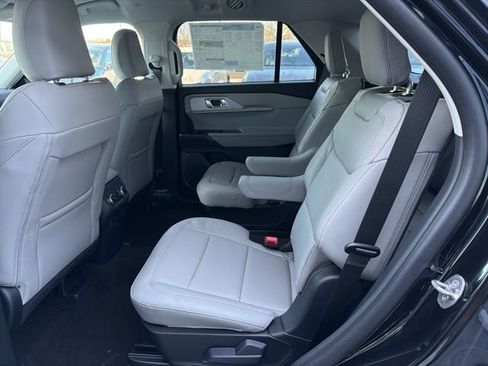 New 2026 Ford Explorer Active w/ Active Comfort Package image 7