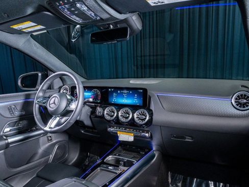 Certified 2025 Mercedes-Benz GLA 250 image 14