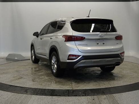 Used 2019 Hyundai Santa Fe SE image 6