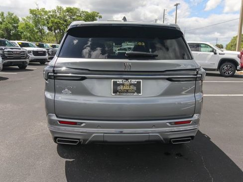 New 2026 Buick Enclave Avenir w/ Super Cruise Package FWD image 8