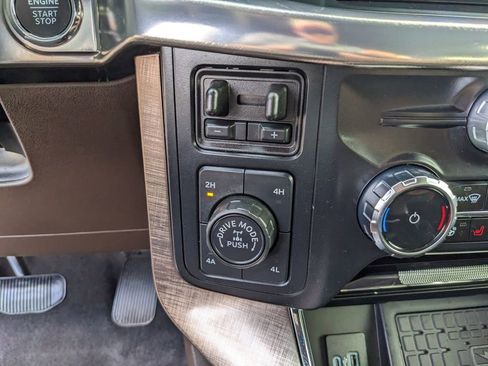 Used 2024 Ford F150 King Ranch w/ FX4 Off-Road Package image 27