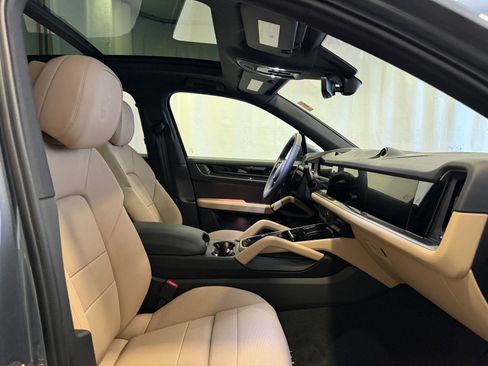 New 2026 Porsche Cayenne E-Hybrid image 16
