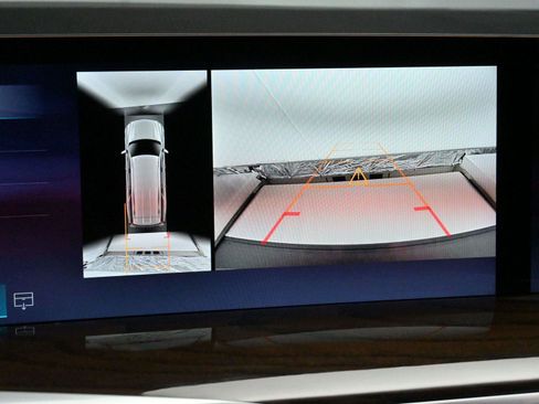 Used 2025 Cadillac Escalade ESV Sport Platinum image 28