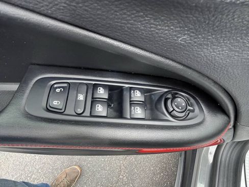 Used 2021 Jeep Compass Trailhawk w/ Sun and Sound Group AWD/4WD image 26