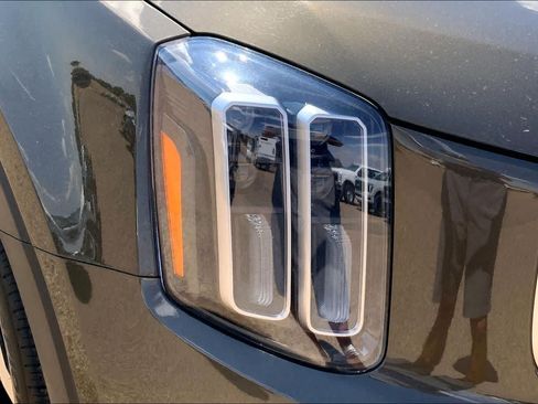 Certified 2025 Kia Telluride S AWD/4WD image 36