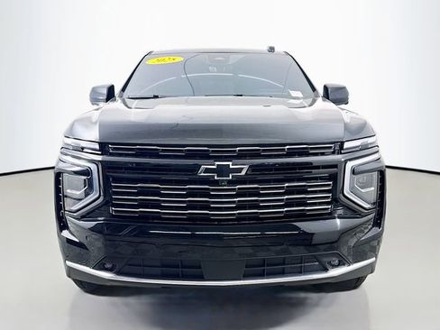 Used 2025 Chevrolet Tahoe High Country AWD/4WD image 2