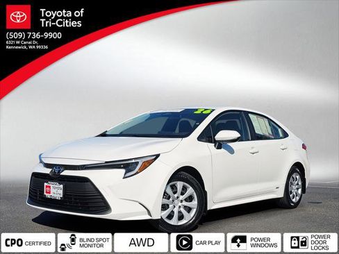 Certified 2026 Toyota Corolla LE AWD/4WD image 1