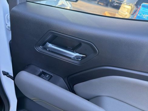 New 2026 Chevrolet Colorado ZR2 w/ Technology Package image 36