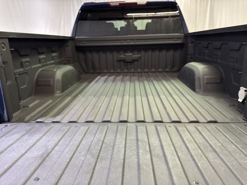 Used 2022 Chevrolet Silverado 1500 RST w/ Protection Package AWD/4WD image 14