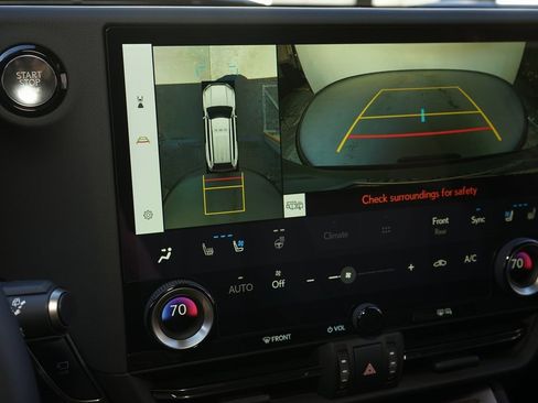 Used 2025 Lexus GX 550 image 16