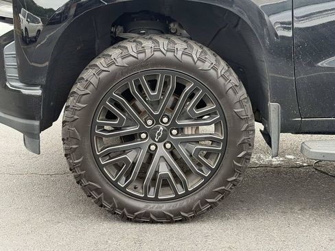 Used 2019 Chevrolet Silverado 1500 RST AWD/4WD image 11
