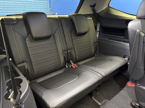 New 2026 Volkswagen Atlas SEL image 26