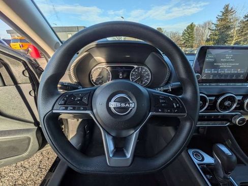 Used 2024 Nissan Sentra SV FWD image 18