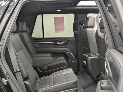 Used 2024 GMC Yukon Denali AWD/4WD image 31