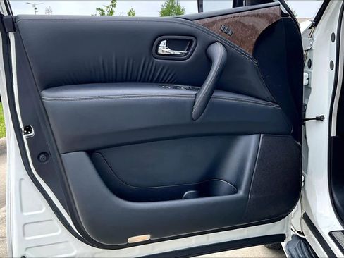Used 2017 INFINITI QX80 2WD image 20