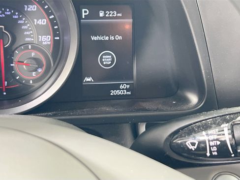 Used 2023 Hyundai Elantra SEL image 12