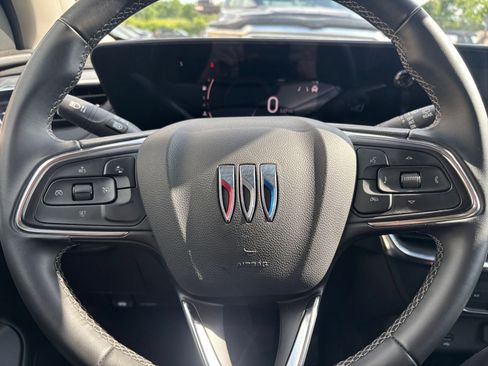 Used 2025 Buick Encore GX Preferred image 27