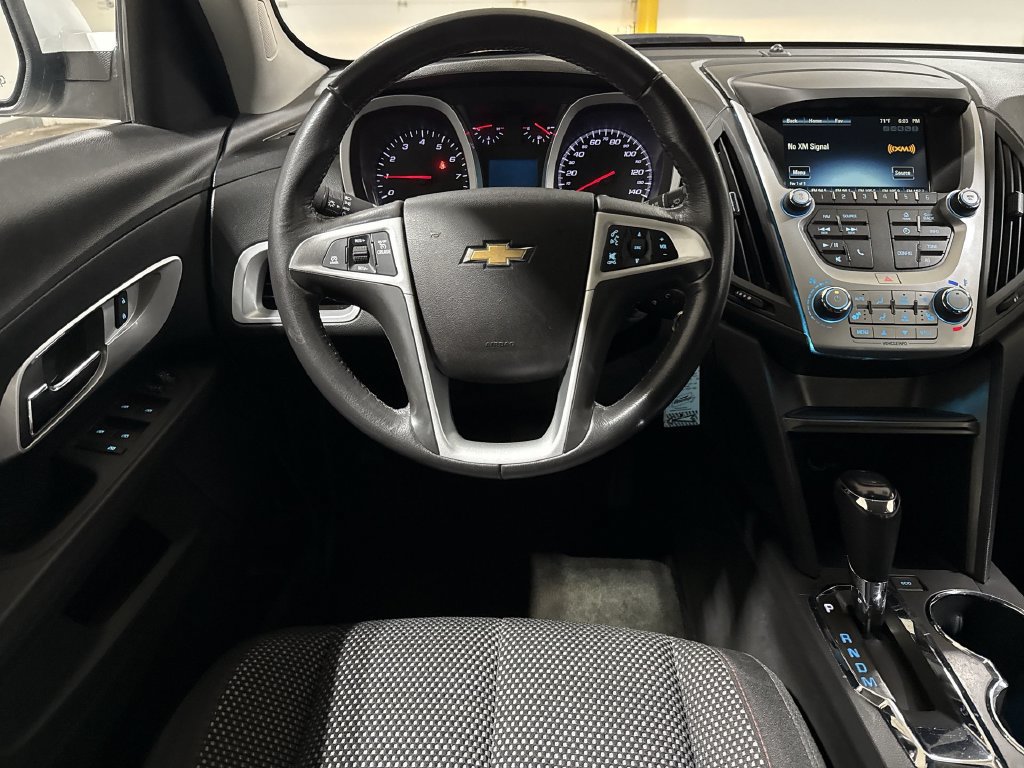 Used 2017 Chevrolet Equinox LT w/ Convenience Package AWD/4WD image 11