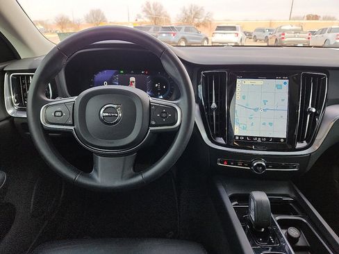 Used 2024 Volvo S60 B5 Core image 6