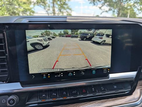 Used 2022 Chevrolet Silverado 1500 RST AWD/4WD image 23