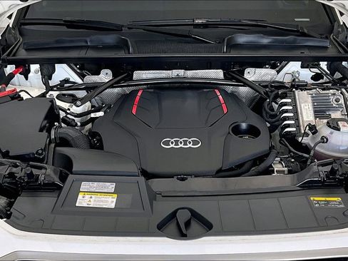 Used 2023 Audi SQ5 Prestige w/ Prestige Package AWD/4WD image 12