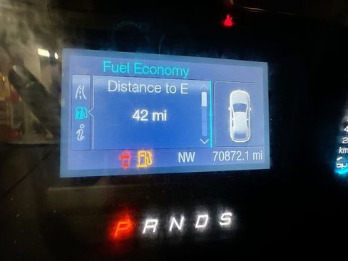 Used 2017 Ford Taurus SE FWD image 14