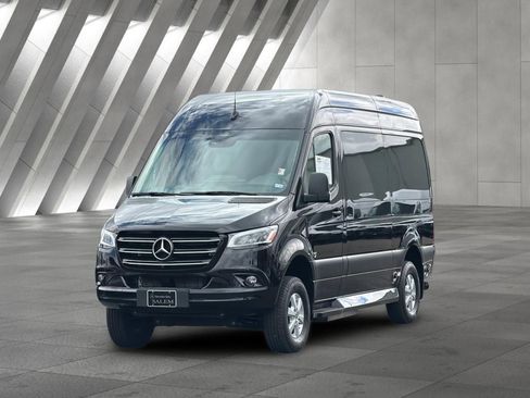 Used 2023 Mercedes-Benz Sprinter 2500 image 8