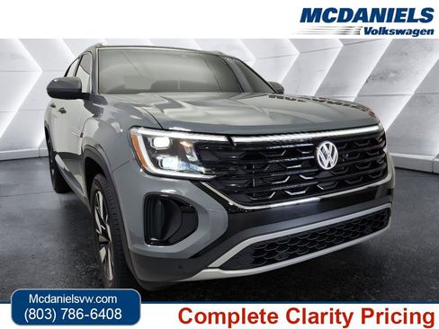 Certified 2025 Volkswagen Atlas Cross Sport SEL image 1