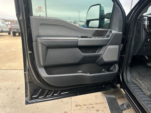 Used 2023 Ford F350 Lariat w/ Lariat Ultimate Package image 32