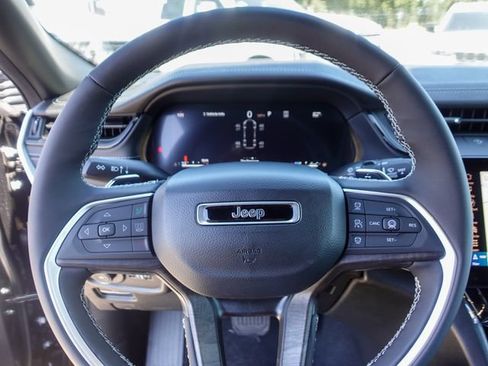 New 2026 Jeep Grand Cherokee L Limited AWD/4WD image 12