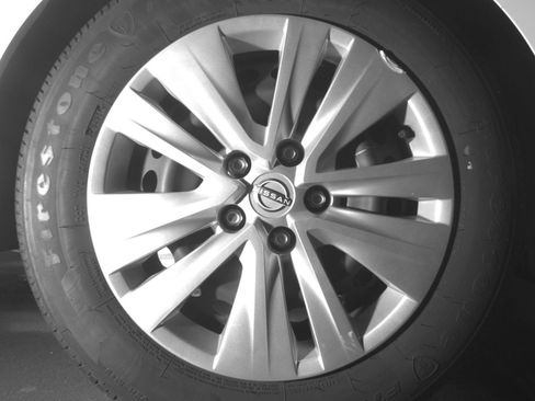 Used 2025 Nissan Sentra S FWD image 15
