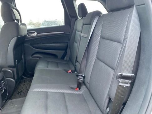 Used 2018 Jeep Grand Cherokee Laredo AWD/4WD image 22