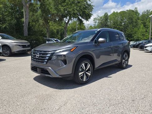 Certified 2026 Nissan Rogue SL FWD image 4