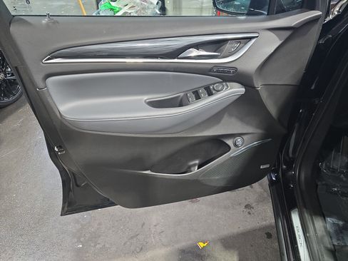 Used 2021 Buick Enclave Premium w/ Sun and Sites Package image 28