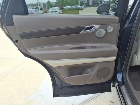 Used 2024 Genesis GV80 3.5T Advanced AWD/4WD image 18
