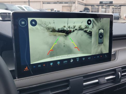 New 2026 Lincoln Corsair Premiere image 21