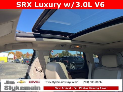 Used 2010 Cadillac SRX Luxury image 22