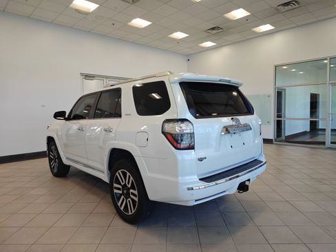 Used 2023 Toyota 4Runner Limited AWD/4WD image 5