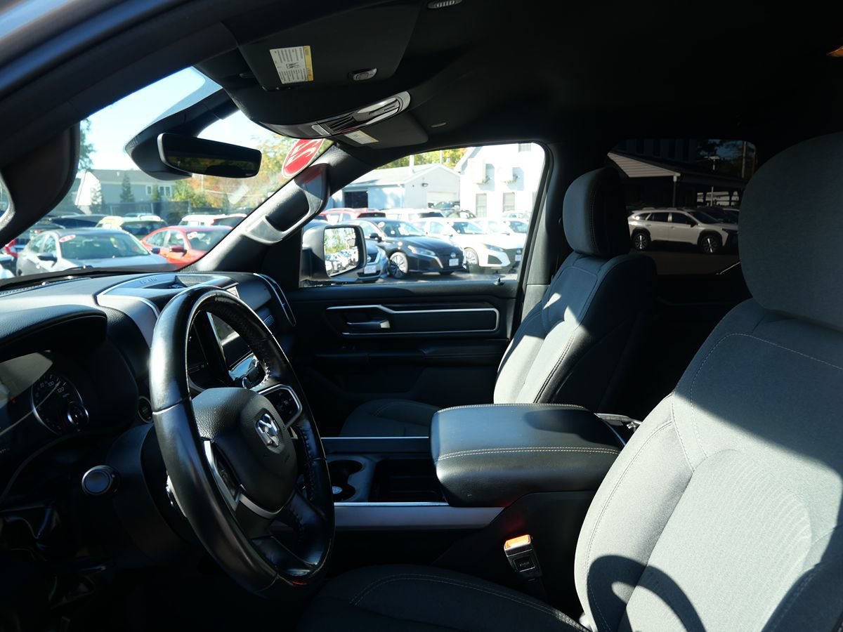 Used 2022 RAM 1500 Big Horn AWD/4WD image 10