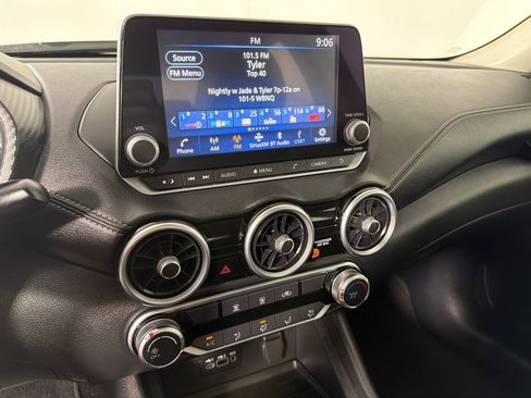 Used 2022 Nissan Sentra SV FWD image 15