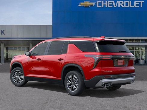New 2026 Chevrolet Traverse LT w/ Driver Confidence Package FWD image 3