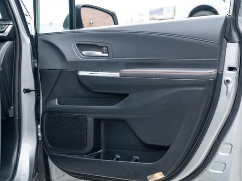 Used 2023 Toyota Sienna XSE FWD image 28