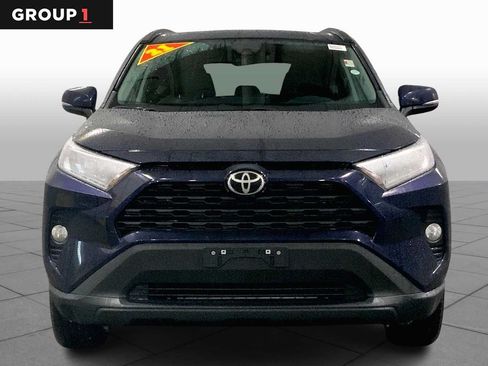 Used 2021 Toyota RAV4 XLE w/ Convenience Package AWD/4WD image 4