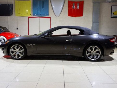Used 2012 Maserati GranTurismo Convertible RWD image 8