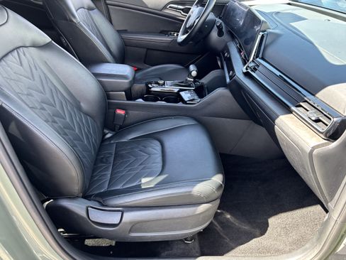 Certified 2025 Kia Sportage X-Line w/ Premium Package AWD/4WD image 9